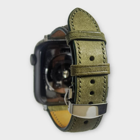 Apple watch bands in vibrant green Pueblo leather, showcasing Italian craftsmanship for a refined look.