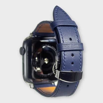 Apple watch bands in navy blue Swift leather, embodying classic elegance for a timeless look.