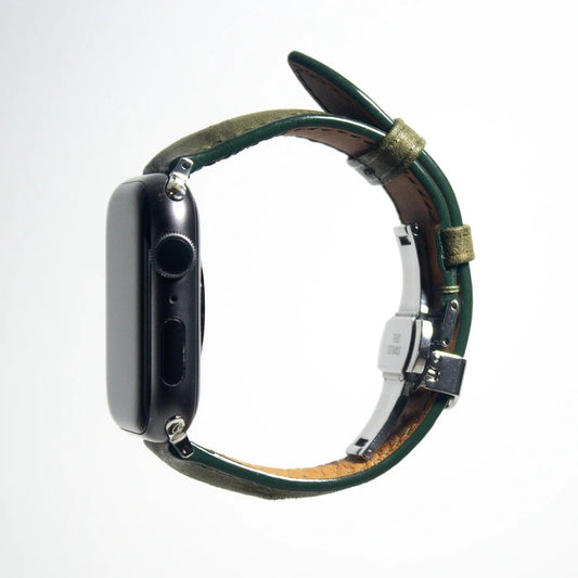 Exquisite apple watch leather band made from green Pueblo leather, a testament to Italian craftsmanship.